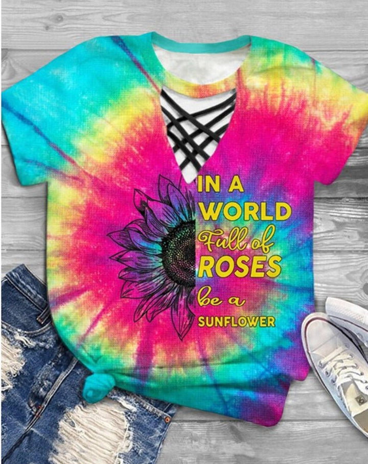 Trendy dame-T-shirt med cut-out-design og tie-dye-mønster – Norina