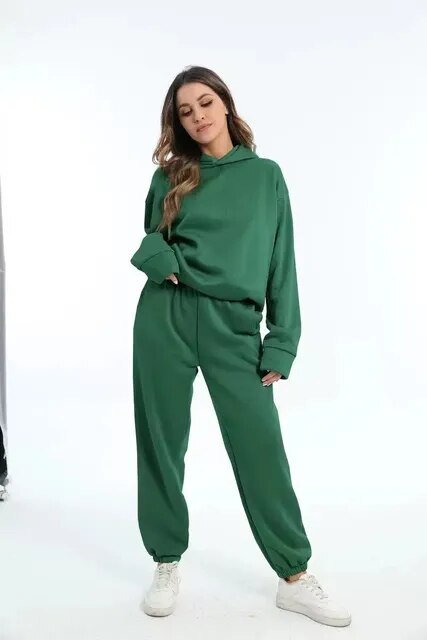 Dame hoodie og sweatpants sæt i fleece - efterårsmagi fra Marivelle