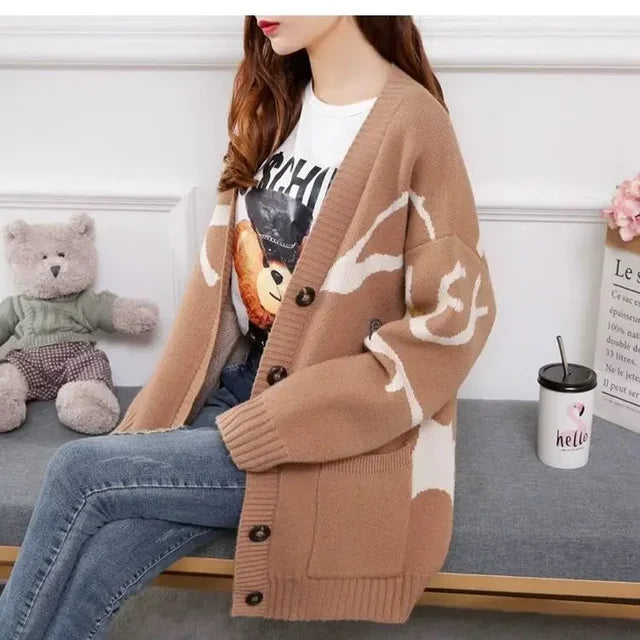 Strikket cardigan med legesygt print og knaplukning - Nova