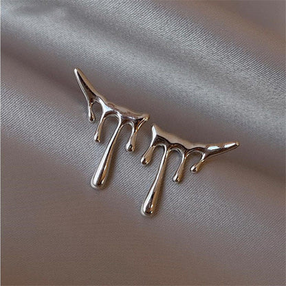 Silberne Tropfen-Ohrringe, modernes Design, Damen-Schmuck, glänzend, modisch.