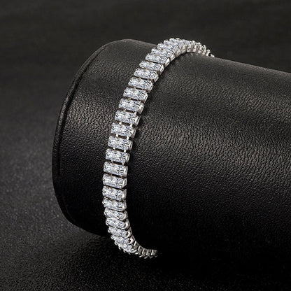 Elegant armbånd i 925 sølv med krystaller