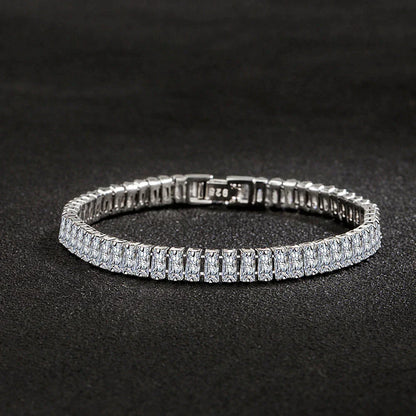 Elegant armbånd i 925 sølv med krystaller