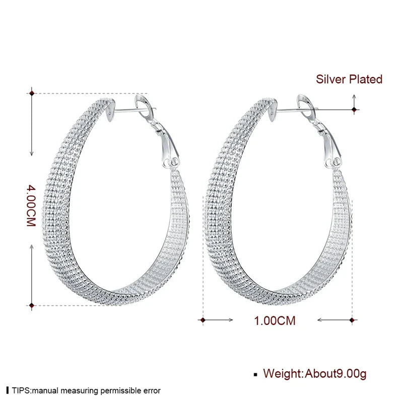 Silberne Creolen Ohrringe, 4cm, silberbeschichtet, elegantes Design, Schmuck für Damen.