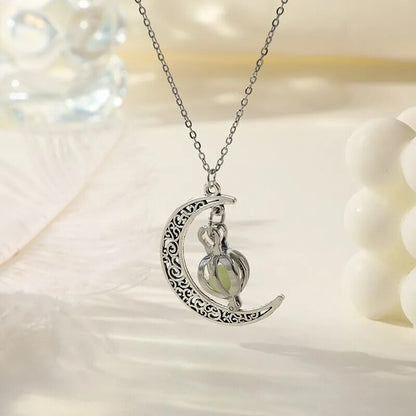 Silberne Mond-Halskette mit filigranem Design und Anhänger, Schmuck für Damen.