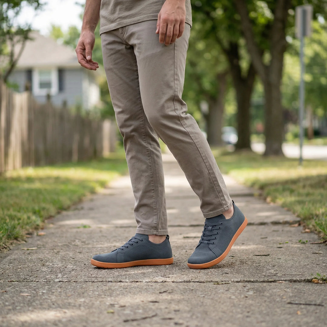 Minimalistische Barefoot Sneaker Met Vlakke Zool - Clark