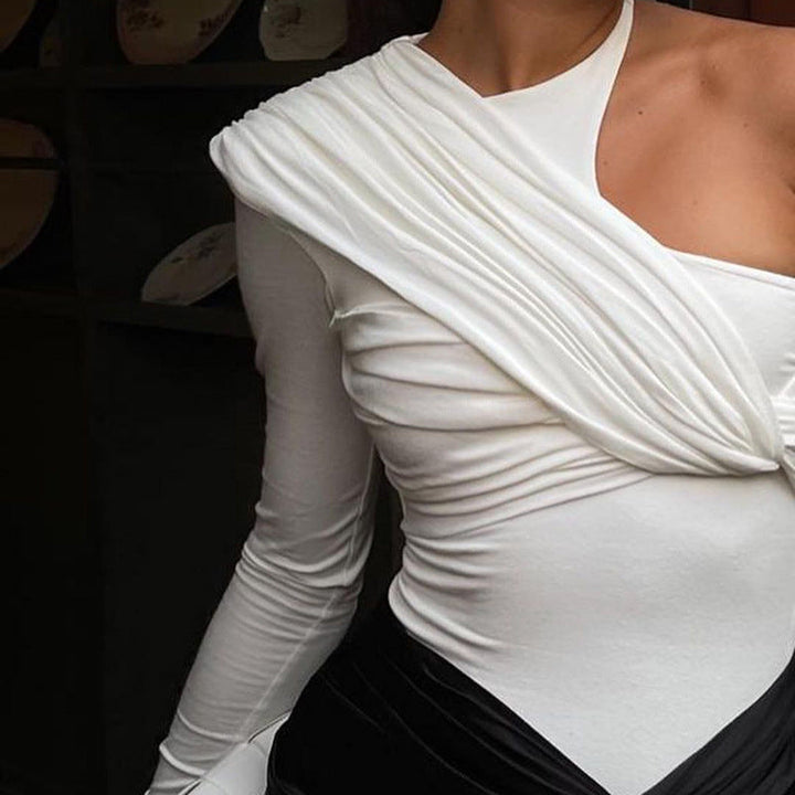 Stilfuld langærmet bodysuit til damer med draperingseffekt & figurnær pasform – Mira