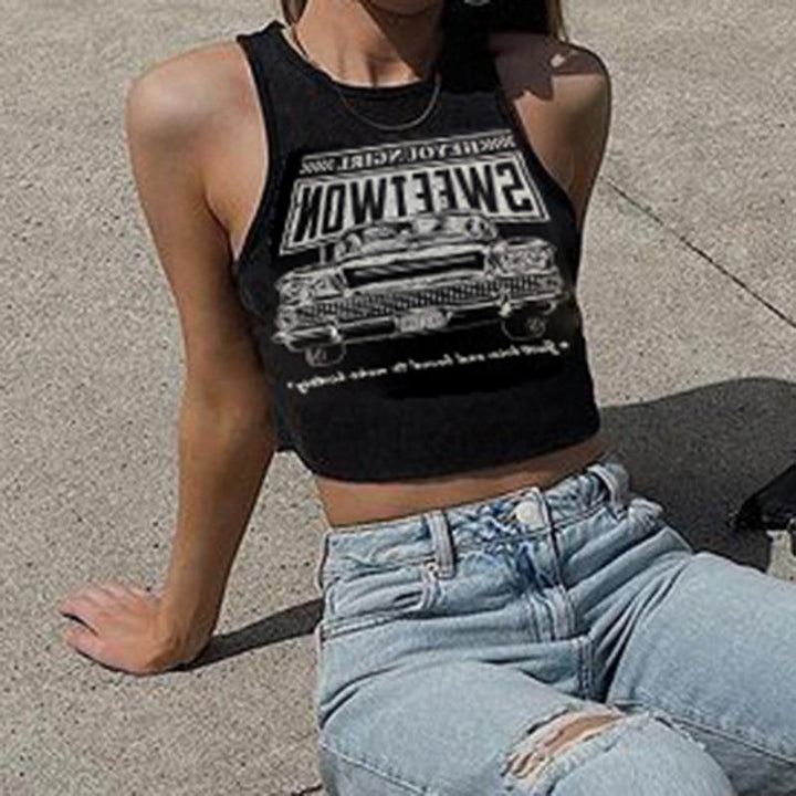 Trendigt crop-top til damer med bilprint og rund hals – Maila