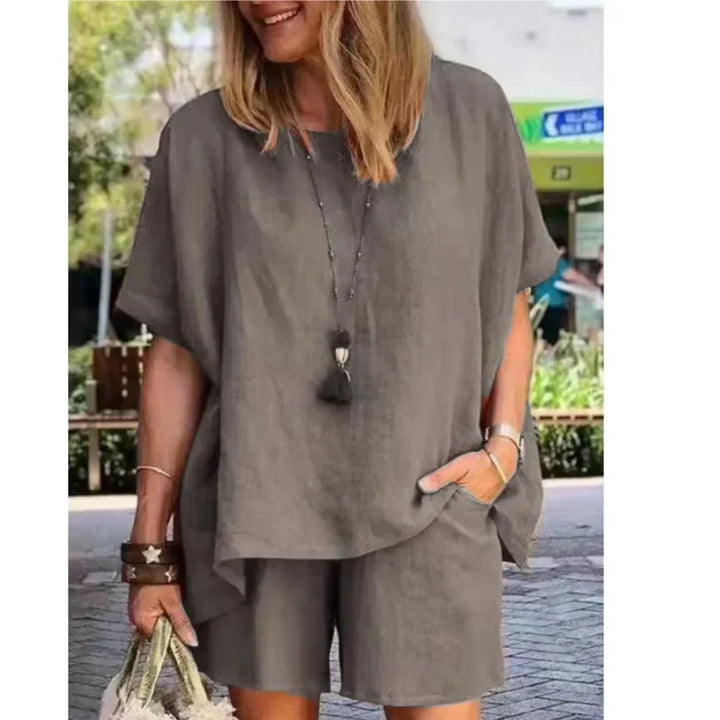 Trendy todelt sommersæt i hør med shorts til kvinder – Nayla