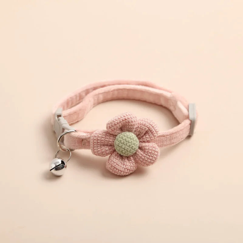 Justerbart kattehalsbånd med blomst - FlowerCharm
