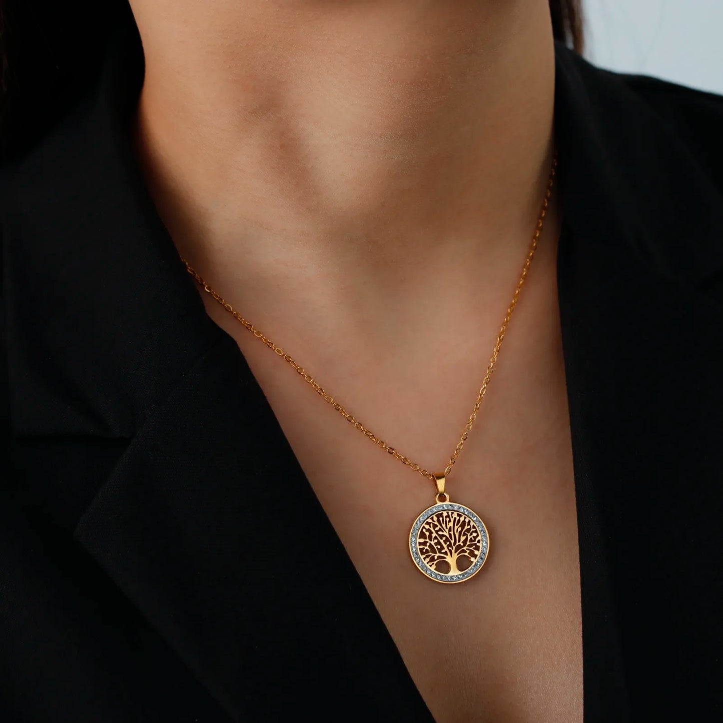 Goldene Lebensbaum-Halskette, runder Anhänger, Damen-Schmuck, elegantes Design