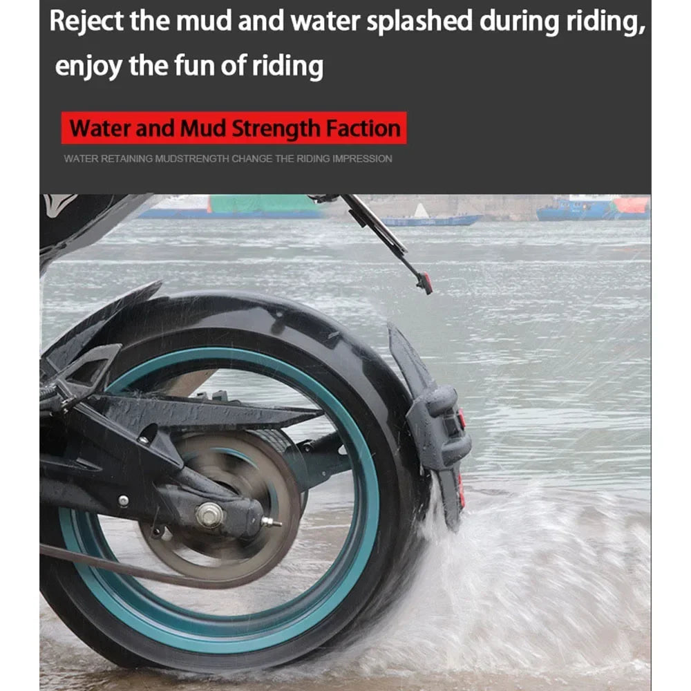 Universal motorcykel bagmudder skjold med reflektor – RoadGuard