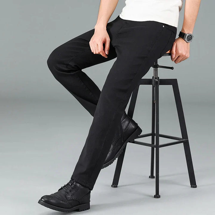 Herren Straight Fit Jeans i sort med stretch – Milan