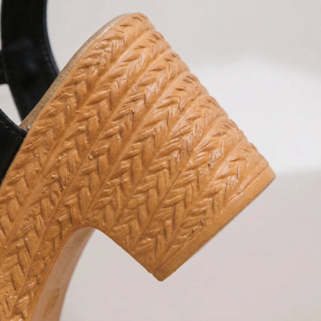 Sandaler Med Bred Blokhæl Og Plateau - Myra