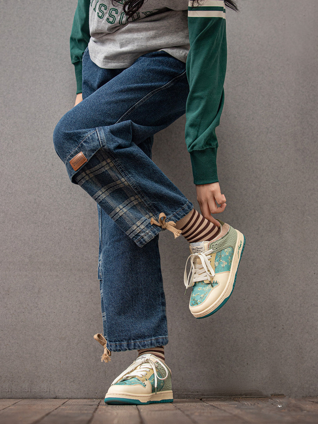 Stilfulde unisex kunst-sneakers med mandelblomstprint – Arta