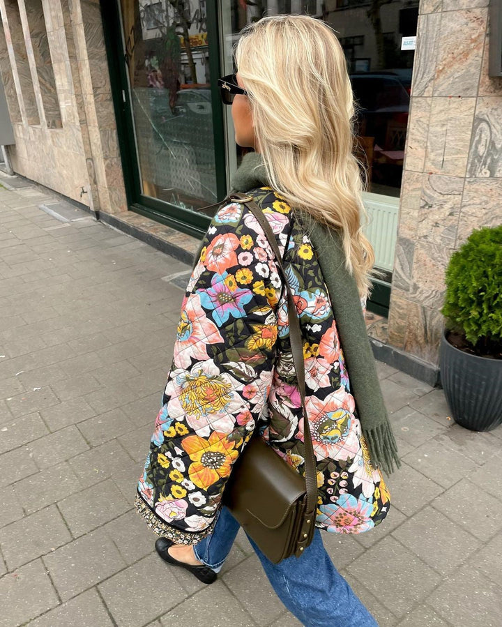 Foret damejakke med blomsterprint - Evelyn
