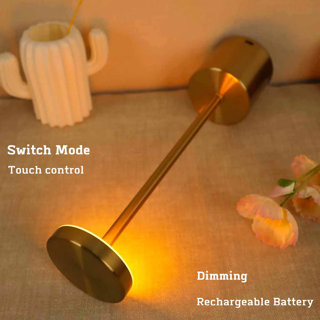 Trådløs LED-bordlampe i metal - LumiMetal