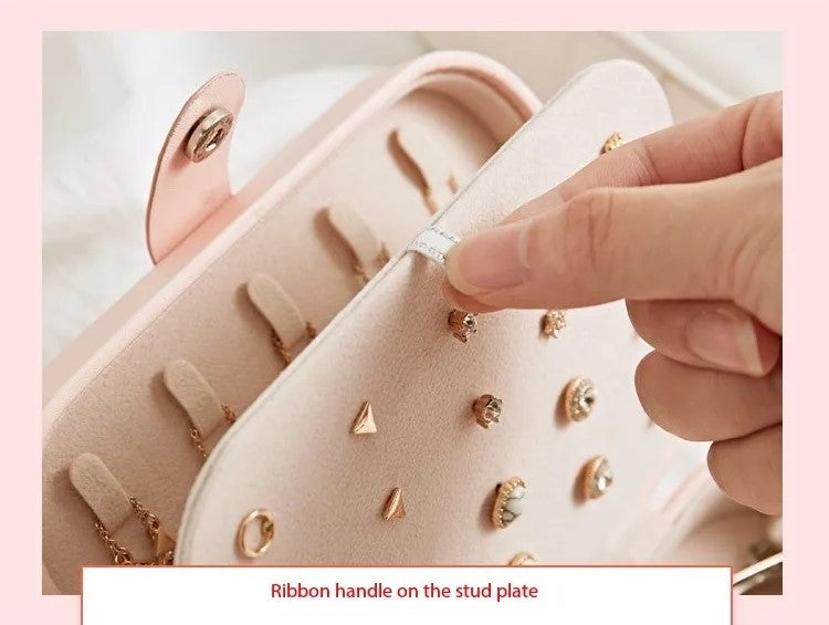 Rosa Schmuckkästchen mit Ohrringhaltern, Samt, kompakt, elegant, Organizer für Reisen.