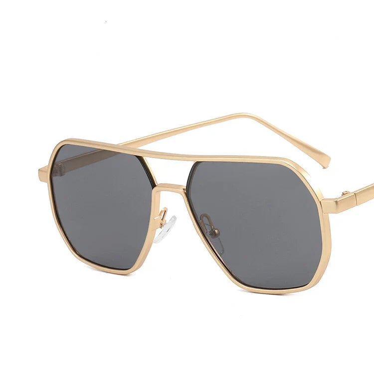 Klassisk herresolbrille med metalramme og UV400-beskyttelse – Matteo