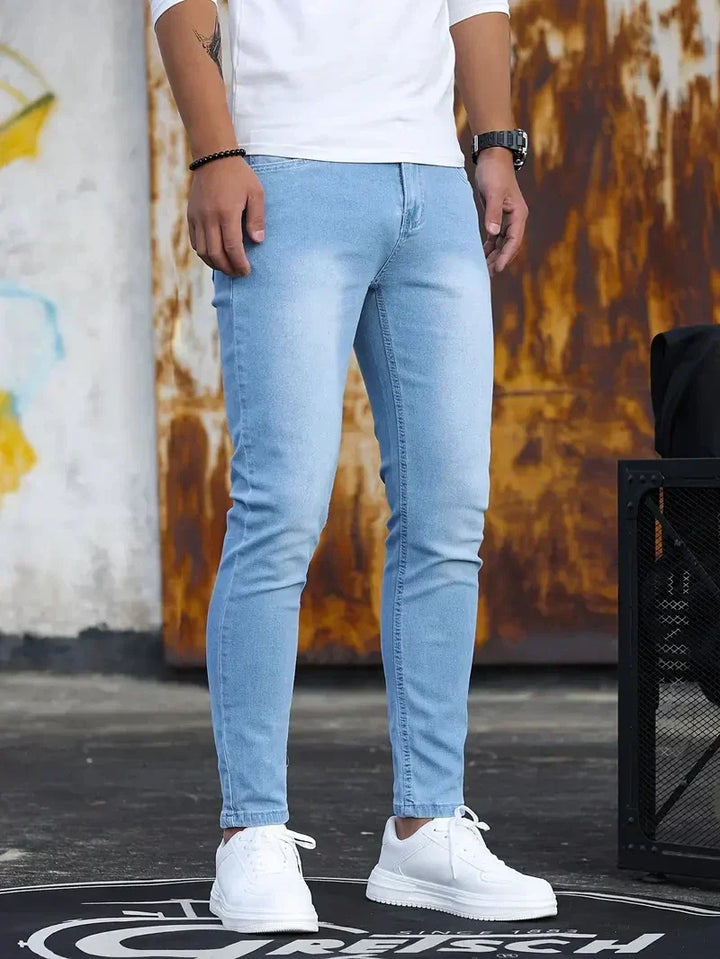 Trendy slim-fit jeans til mænd - Finn