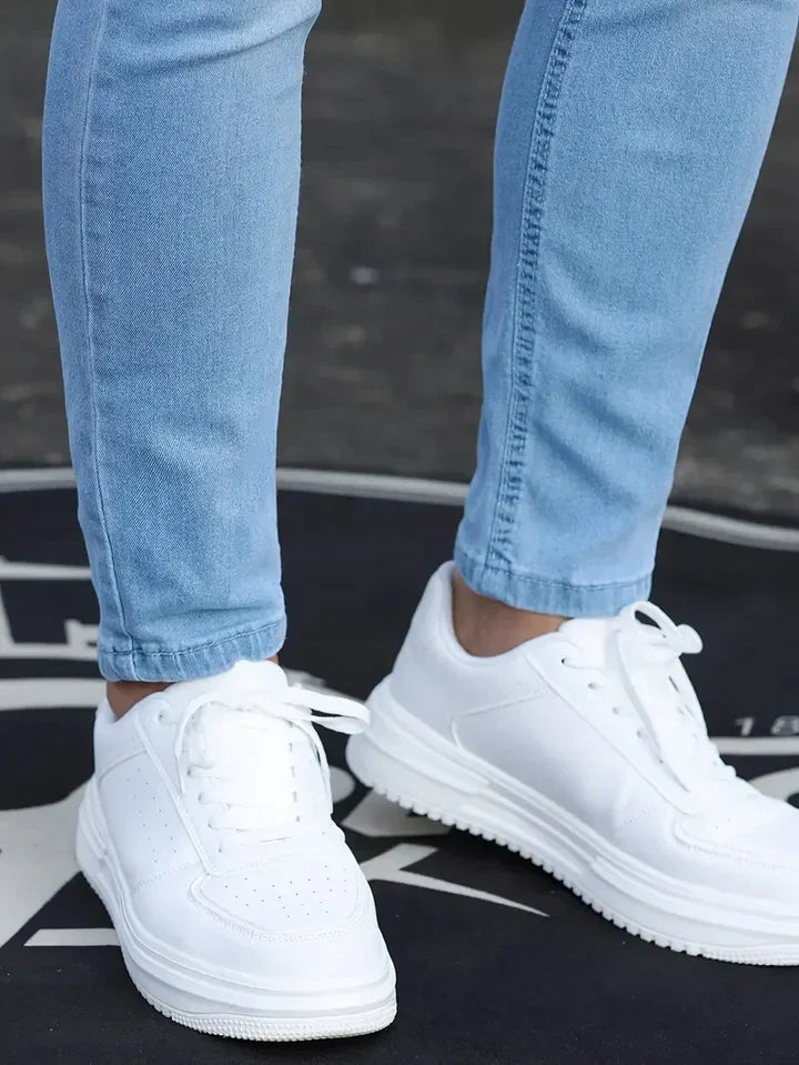 Trendy slim-fit jeans til mænd - Finn