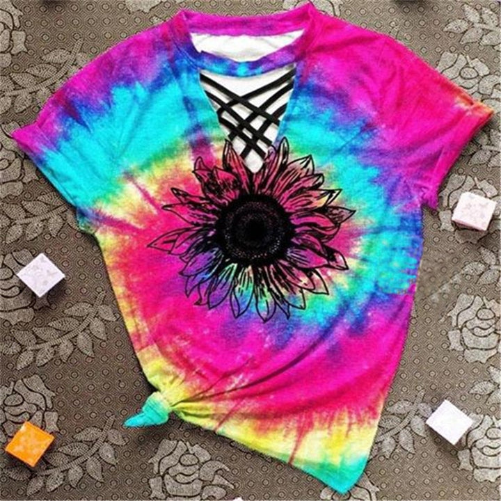 Trendy dame-T-shirt med cut-out-design og tie-dye-mønster – Norina