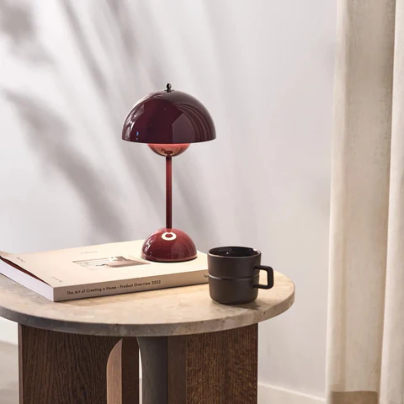 Moderne berøringsfølsom bordlampe - LumiTouch