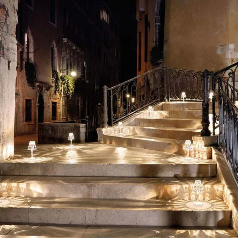 Chic Bordlampe med Krystaldesign - CrystalLuxe