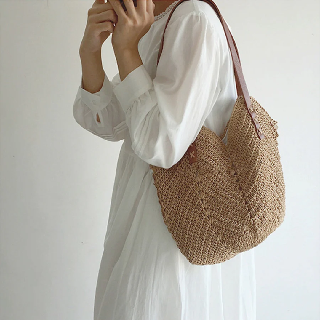 Stilfuld skuldertaske til damer - BreezeWoven