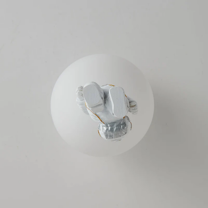 Trendy Måne-/Astronaut-LED-loftlampe til børneværelset - CosmoGlow