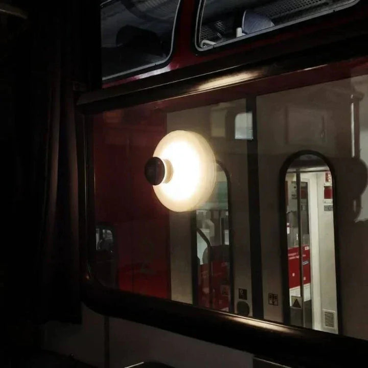 Wall Mounted Suction Lamp -  Suctioneon