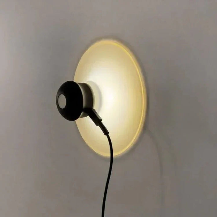 Wall Mounted Suction Lamp -  Suctioneon