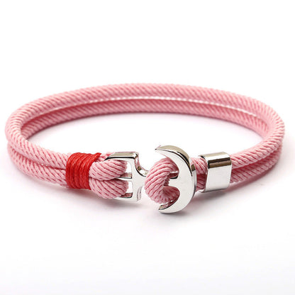 Rosa Herrenarmband mit Anker-Verschluss, mehrlagig, maritimer Stil, modisches Accessoire.