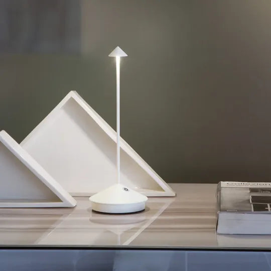ClarityGlow™ Trådløs LED-bordlampe – Til varme aftener indendørs og udendørs