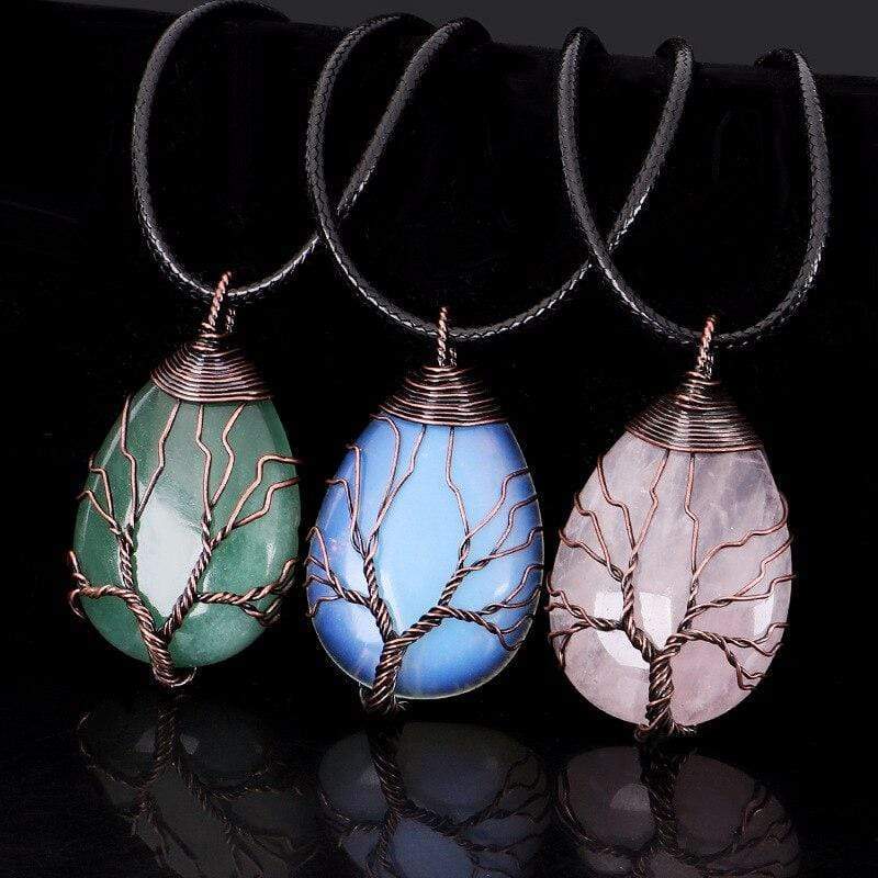 Drei handgemachte Tropfen-Halsketten mit Aventurin, blauem und rosa Stein, Boho-Stil.