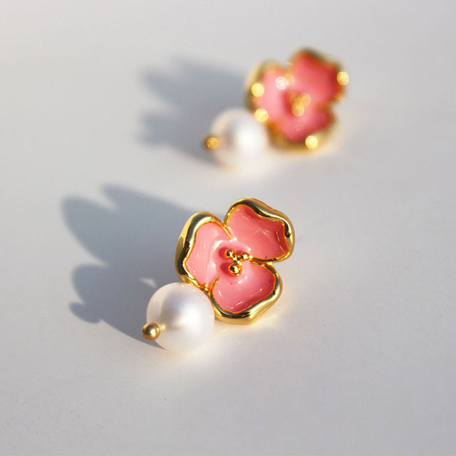 Rosa Blütenohrringe mit Perlen, goldumrandet, modisch, koreanischer Stil, für Frauen.