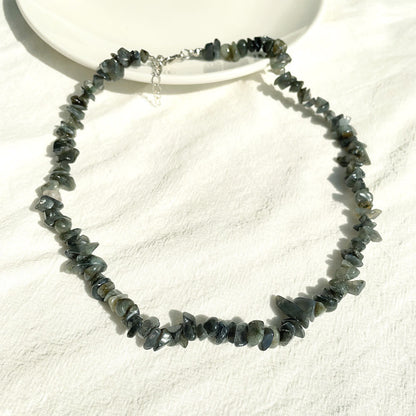Damen Halskette aus Labradorit, graue Edelsteine, handgefertigt, Schmuck, Geschenkidee.