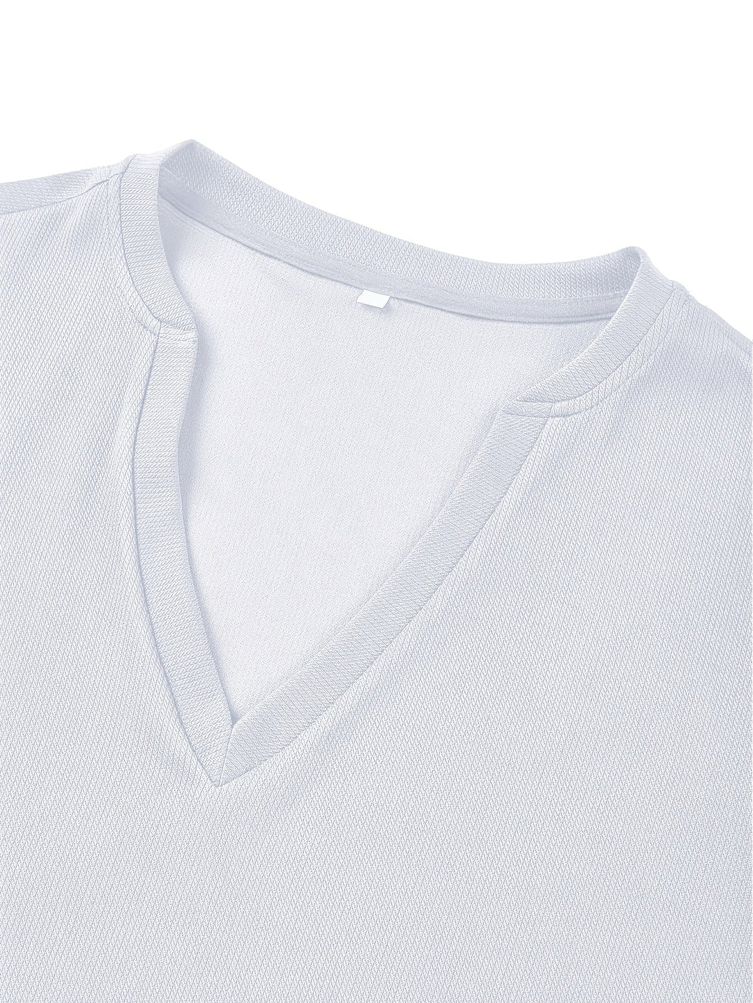 Herre-T-shirt med dyb V-hals og tekstur – Rafael