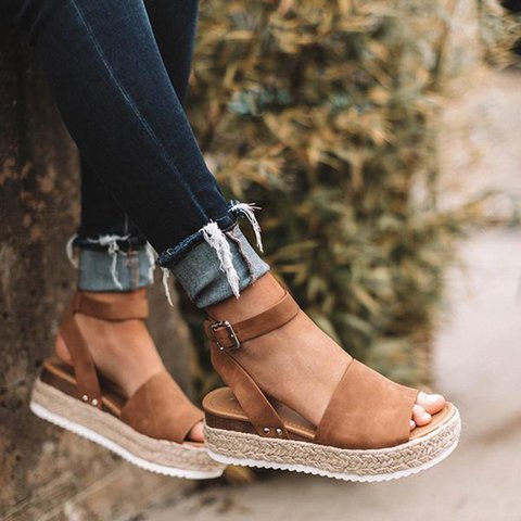 Damesandaler plateau-espadrille med kilehæl og remme – Livia