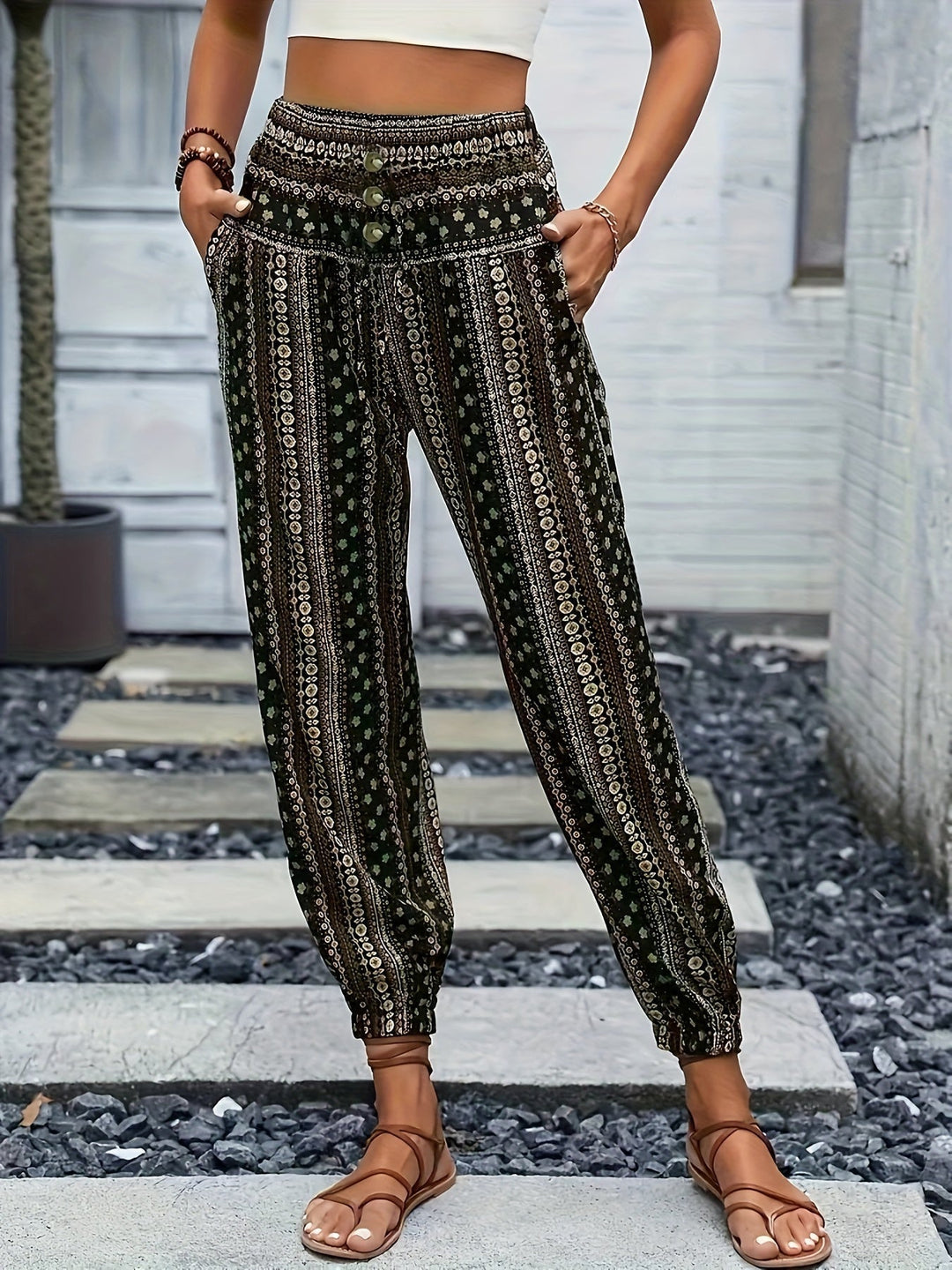 Boho high-waist damebukser med print og smocket linning – Linara