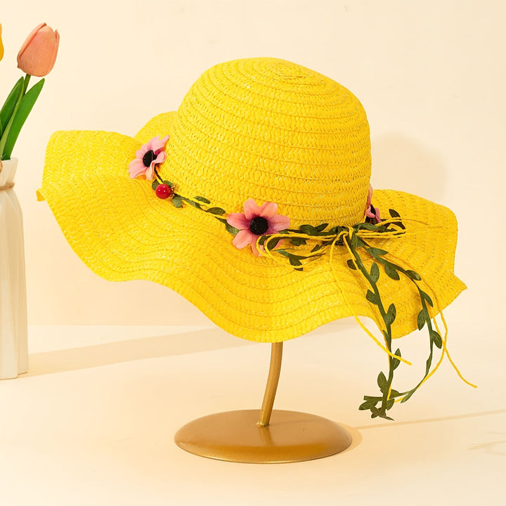 Dame sommer-stråhat med blomster- og frugtdetaljer – Solène