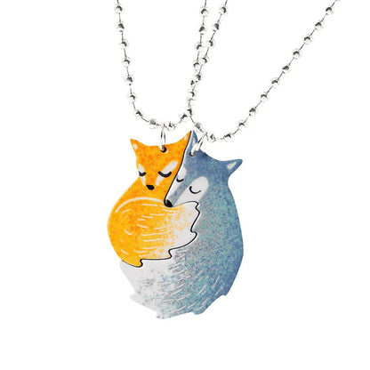 Fuchs-Anhänger Halskette, orange und blau, Emaille, Tiermotiv, versilberte Kette, Schmuck.