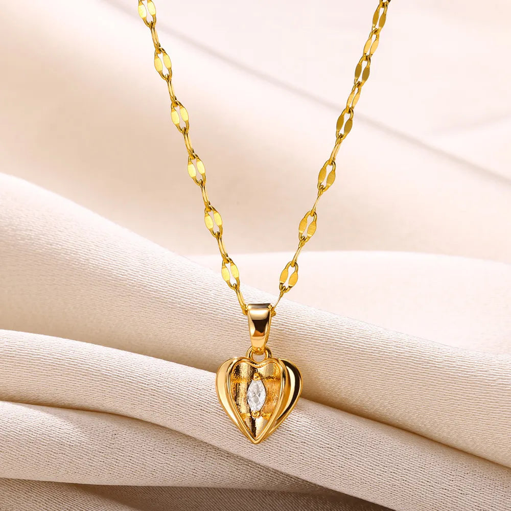 Goldene Herz-Halskette mit Zirkonia, elegantes Design, Damen-Schmuck, Geschenkidee.