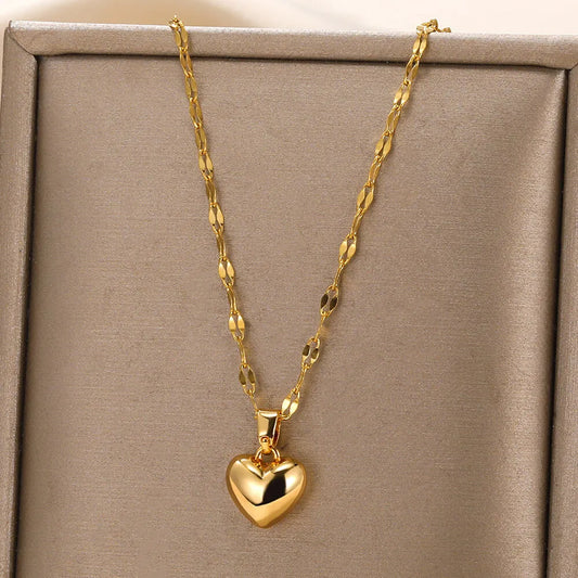 Goldene Herz-Halskette, elegantes Design, Schmuck für Damen, Geschenkidee, modisch, hochwertig.