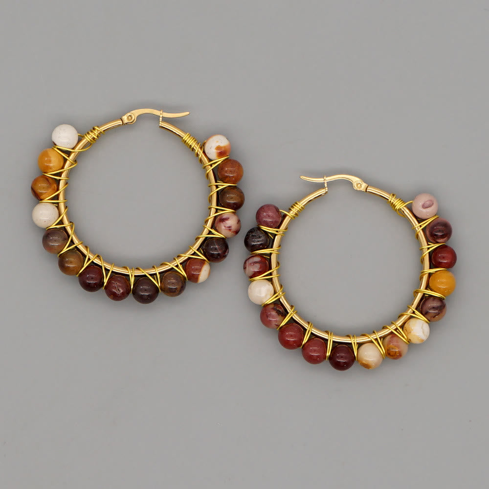 Goldene Creolen mit bunten Perlen, handgefertigter Schmuck, modische Ohrringe für Damen.