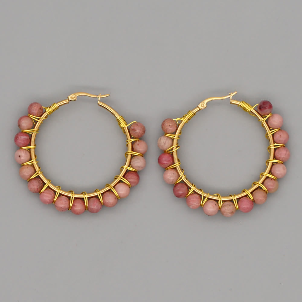 Goldene Creolen mit rosa Perlen, handgefertigter Schmuck, modische Ohrringe, Geschenkidee.