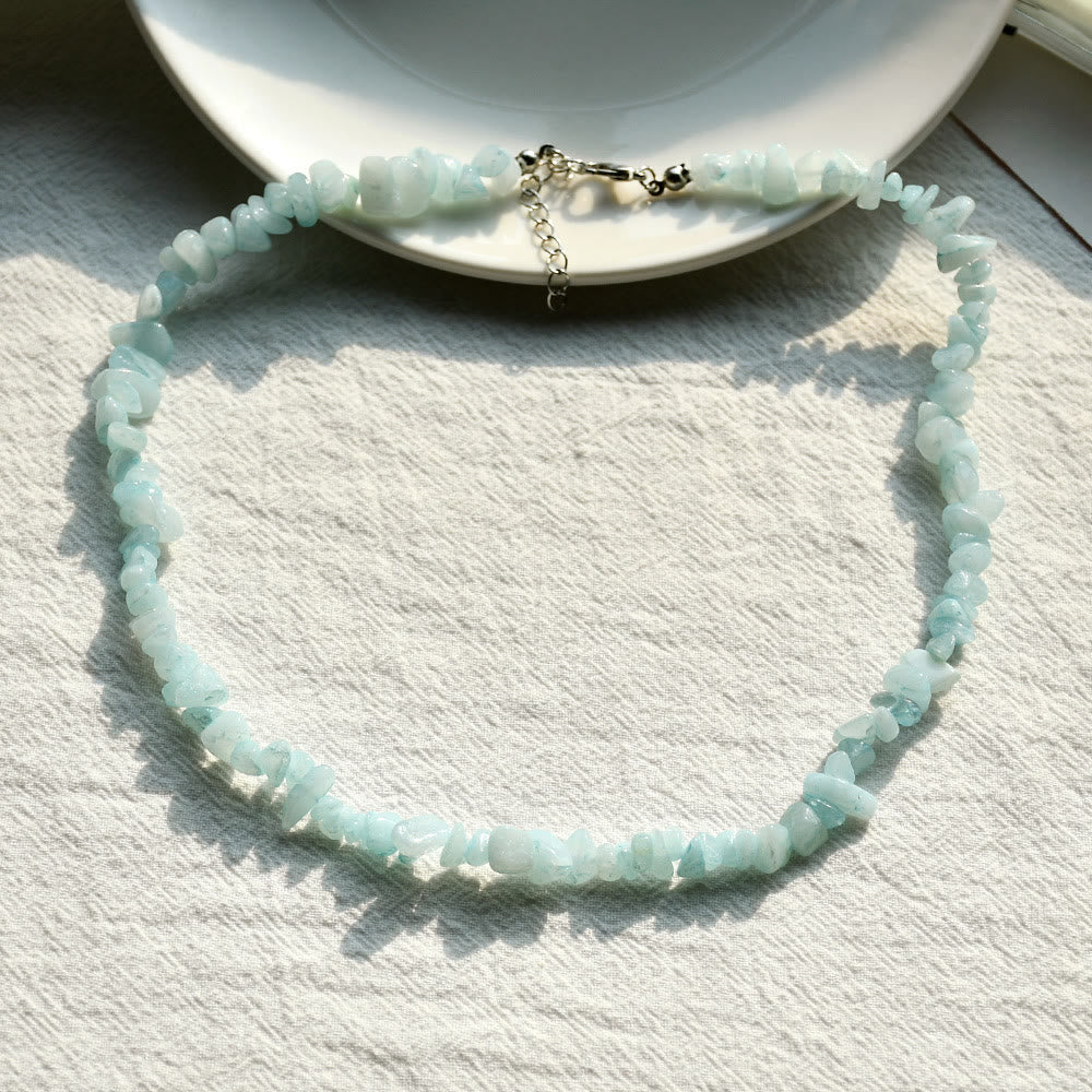 Aquamarin-Halskette, hellblau, Edelstein, handgefertigt, Schmuck, Damen, Geschenkidee, elegant.