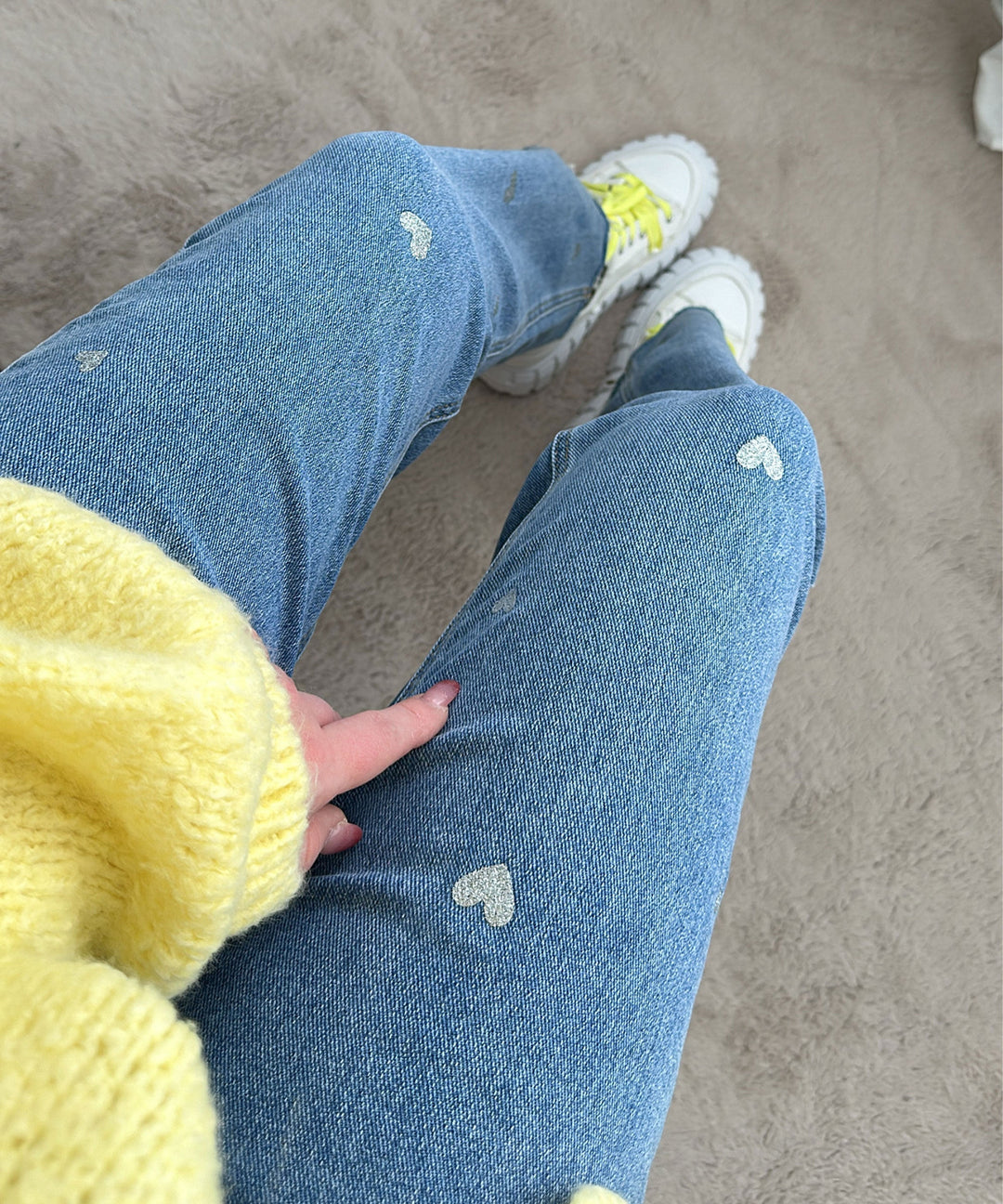 Damer stretchjeans med vide ben og hjerteprint - Amelie