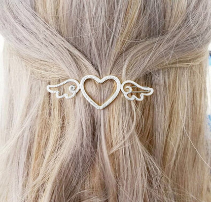 Herz-Haarspange mit Flügeln, silber, für Damenfrisuren, romantisches Accessoire, Geschenkidee.