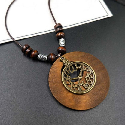 Holzanhänger Halskette mit antikem Uhr-Design, braun, verstellbares Lederband, Unisex-Schmuck