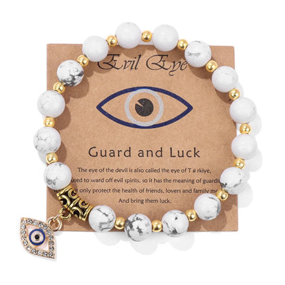 Howlith-Armband mit goldenen Perlen und Nazar-Anhänger, Schutz und Glück, Schmuckaccessoire